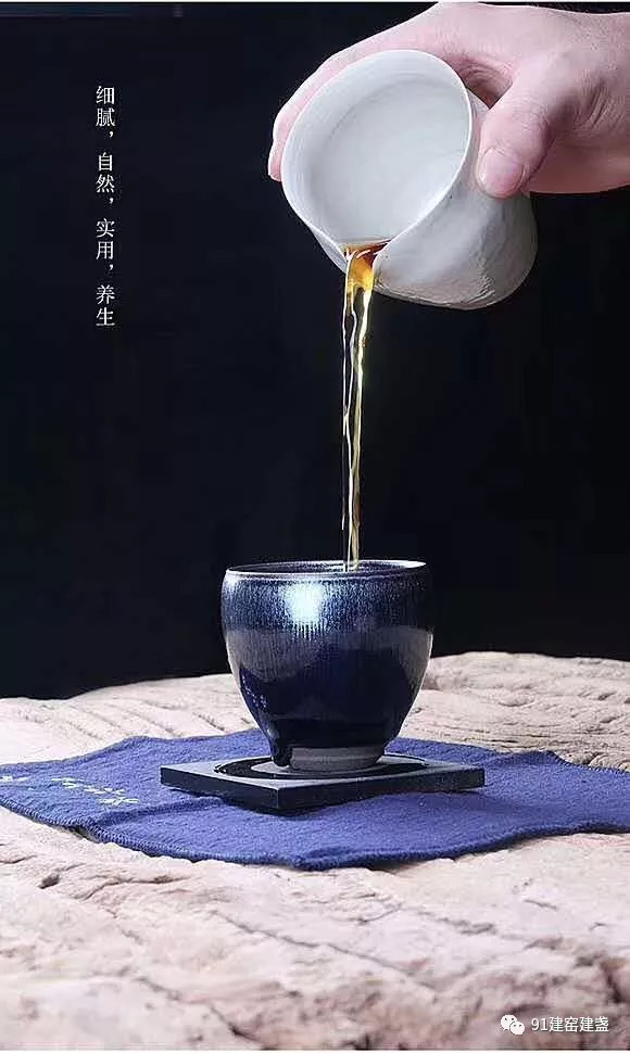 用一盏茶的时光，就从万象纷纭中走出，绽放如莲！